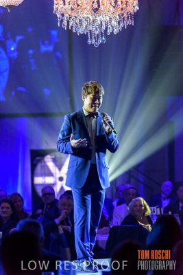 DISCOVERY_DINNER_81P2087