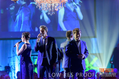 DISCOVERY_DINNER_81P2123