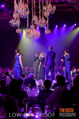 DISCOVERY_DINNER_81P2126