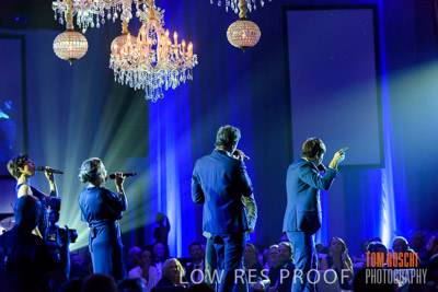 DISCOVERY_DINNER_81P2198