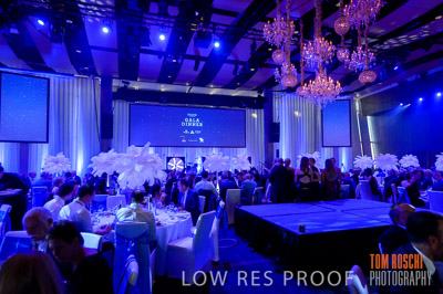 DISCOVERY_DINNER_D4E3550