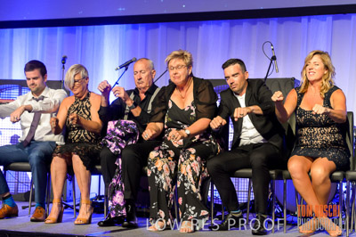 DISCOVERY_DINNER_D4E4253