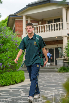 November 2023 / Home-Stay-SCENE-1_231114-_Z9E9107