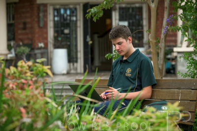 November 2023 / Home-Stay-SCENE-2_231114-_Z9E9438