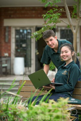 November 2023 / Home-Stay-SCENE-2_231114-_Z9E9607