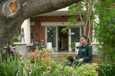 November 2023 / Home-Stay-SCENE-2_231114-_Z9E9684