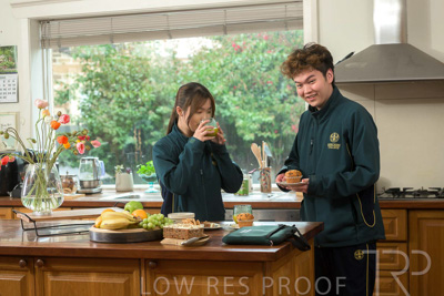 November 2023 / Home-Stay-SCENE-3_231114-_Z9E9882