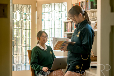 November 2023 / Home-Stay-SCENE-4_231114-_Z9E0837