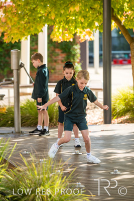 April 2023 / MERCEDES-230403-042