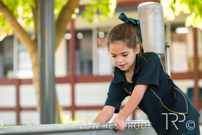 April 2023 / MERCEDES-230403-090