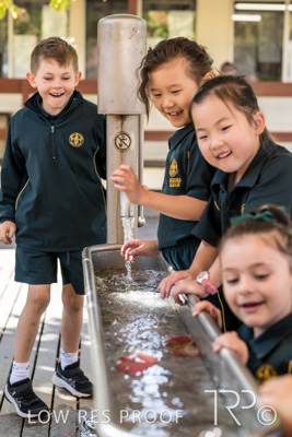 April 2023 / MERCEDES-230403-180