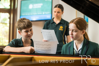 April 2023 / MERCEDES-230403-345