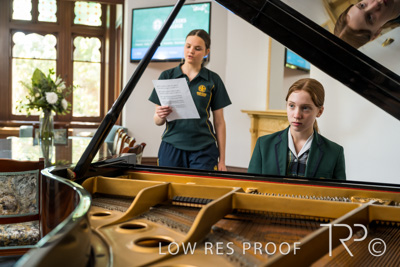 April 2023 / MERCEDES-230403-372