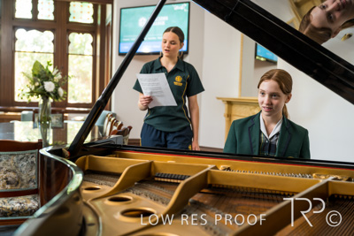 April 2023 / MERCEDES-230403-375