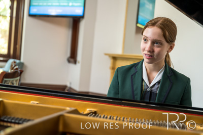 April 2023 / MERCEDES-230403-376