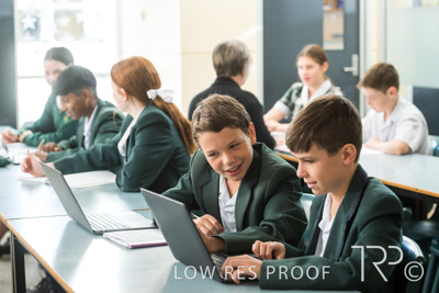 April 2023 / MERCEDES-230404-419