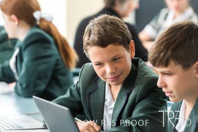 April 2023 / MERCEDES-230404-422