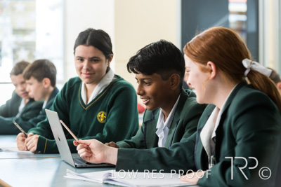 April 2023 / MERCEDES-230404-428