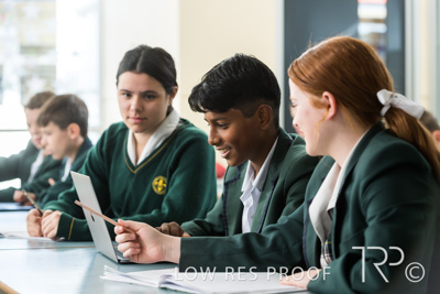 April 2023 / MERCEDES-230404-429