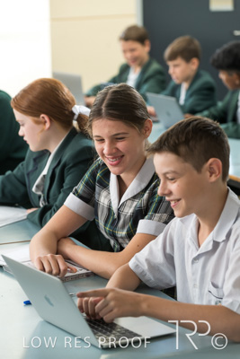 April 2023 / MERCEDES-230404-448