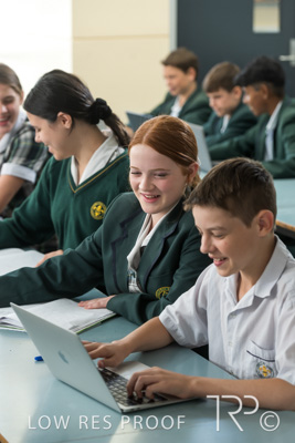 April 2023 / MERCEDES-230404-459