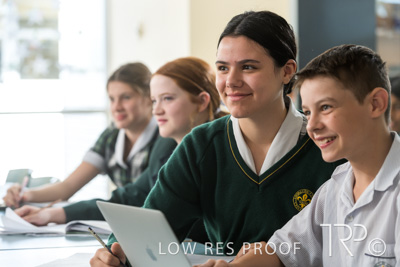 April 2023 / MERCEDES-230404-471