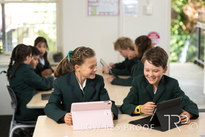 April 2023 / MERCEDES-230404-476