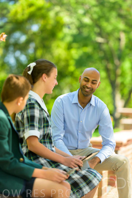 January 2024 / Teacher-with-2-Student-Sitting-Outdoors_240122_Z9E8292