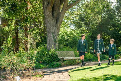 February 2024 / MERCEDES-Propectus-240212-_Z9E8942