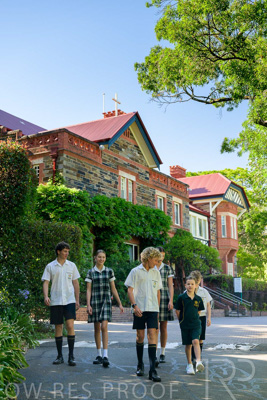 February 2024 / MERCEDES-Propectus-240212-_Z9E9675