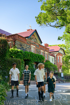 February 2024 / MERCEDES-Propectus-240212-_Z9E9677