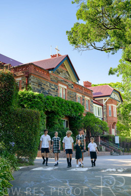 February 2024 / MERCEDES-Propectus-240212-_Z9E9687