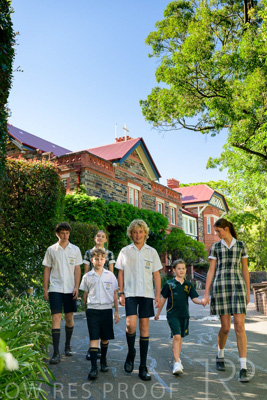 February 2024 / MERCEDES-Propectus-240212-_Z9E9786