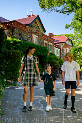 February 2024 / MERCEDES-Propectus-240212-_Z9E9808