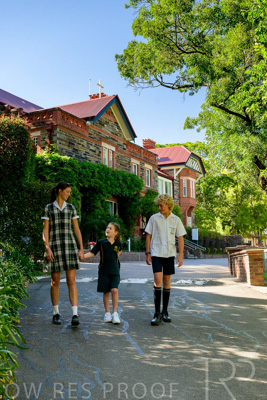 February 2024 / MERCEDES-Propectus-240212-_Z9E9822