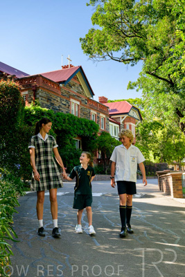 February 2024 / MERCEDES-Propectus-240212-_Z9E9827