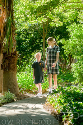 February 2024 / MERCEDES-Propectus-240212-_Z9E9848