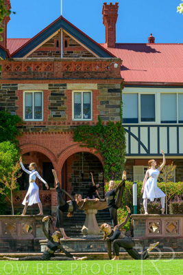 March 2024 / DANCE-Fountain_240327_Z9C3950