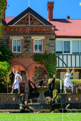 March 2024 / DANCE-Fountain_240327_Z9C3961