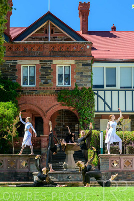 March 2024 / DANCE-Fountain_240327_Z9C3969