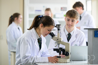 August 2025 / SCIENCE-Seniors_250827-7790