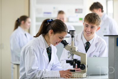 August 2025 / SCIENCE-Seniors_250827-7796