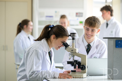 August 2025 / SCIENCE-Seniors_250827-7807