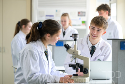 August 2025 / SCIENCE-Seniors_250827-7827