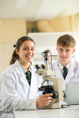 August 2025 / SCIENCE-Seniors_250827-7878