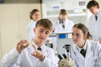 August 2025 / SCIENCE-Seniors_250827-7916