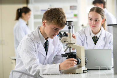 August 2025 / SCIENCE-Seniors_250827-7931