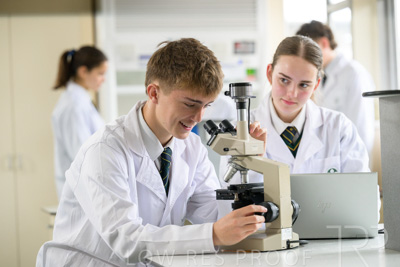 August 2025 / SCIENCE-Seniors_250827-7938