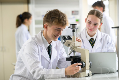 August 2025 / SCIENCE-Seniors_250827-7943