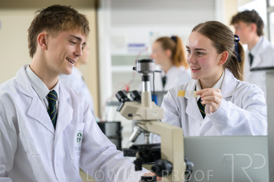 August 2025 / SCIENCE-Seniors_250827-7996